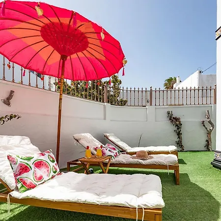 Bay Beachfront By Holidays Villa