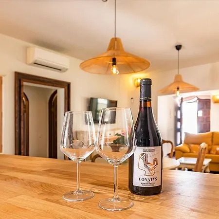 Bay Beachfront By Holidays *