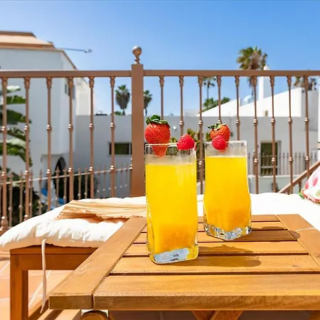 Bay Beachfront By Holidays