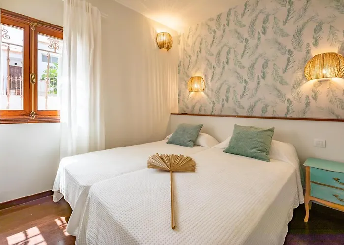 Bay Beachfront By Holidays 别墅 *